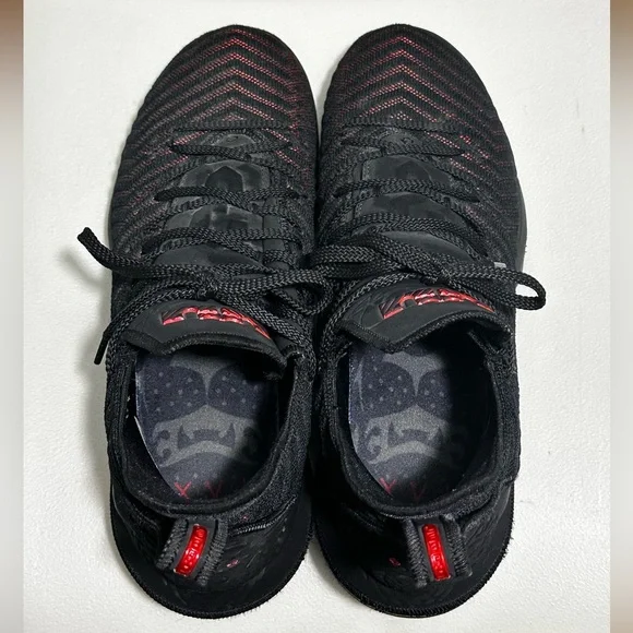 LeBron 16 ‘Fresh Bred’ - Picture 5 of 7